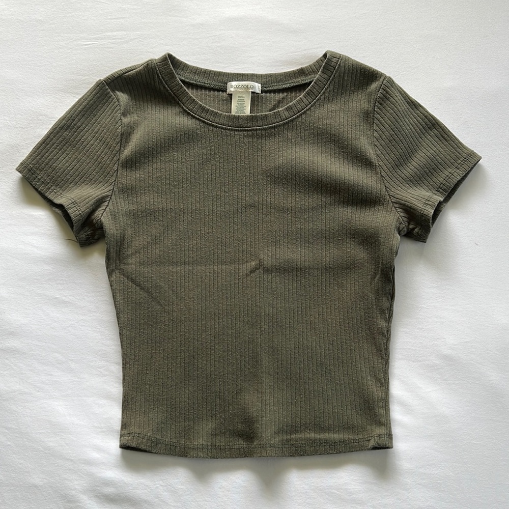 Green ribbed crop top